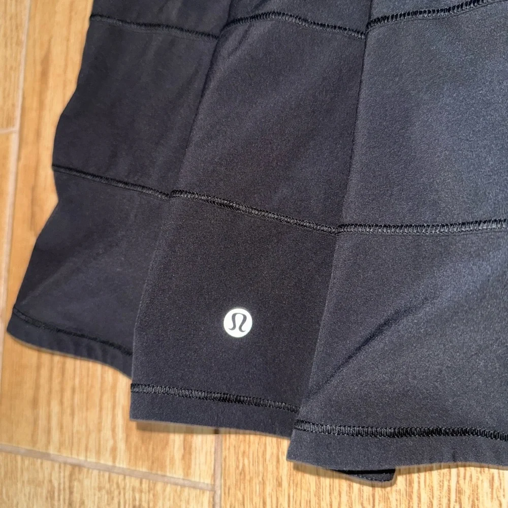 Lululemon size 10 black Pace Rival Mid-Rise Skirt
Long - Picture 14 of 14